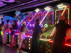-DEDE APU潮玩运动聚乐部(观音桥店)