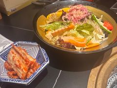 -山川小町·极番烧肉(新地假日广场店)