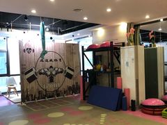 -思迈威健身(积玉桥万达店)