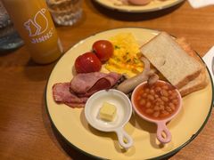 英式早午餐-JINNS锦时 steak&pizza(浸信会礼拜堂旧址店)