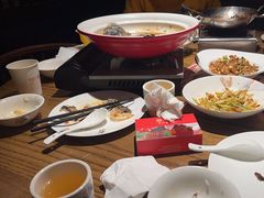 -爱碗亭·鲜炒湖南菜(壹城中心店)