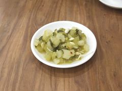 -宣海荣锅贴大王·陕味小吃集(钟楼店)