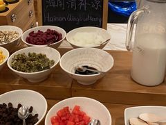 自助取餐区-JW万豪厨房餐厅·滨海草坪烧烤·海鲜·海景(三亚绿发山海天JW万豪酒店)