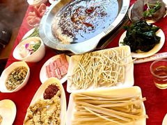 -山城年华老火锅(玉林店)