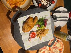 -JINNS锦时 steak&pizza(浸信会礼拜堂旧址店)