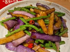 茄子爱豆角-青年公社烤鸭(滨湖银泰店)