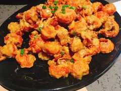 咸蛋黄焗虾球-一棠龙虾(徐家汇城开YOYO店)