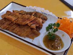 大鹏炸猪肉-鹏城人家海鲜酒家·23年老字号(较场尾店)