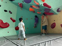 -蓝天攀岩-青少年训练(罗湖益田假日广场店)