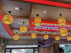 -阿婆情腊排骨火锅(金虹路店)