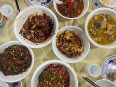 -笨罗卜浏阳菜馆(太平街店)