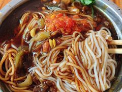 -灵山卢梅燕粉店