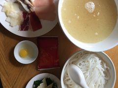 -桥香园云南过桥米线(金马碧鸡店)
