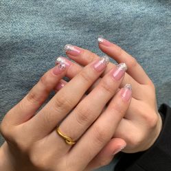 -今玥美甲美睫