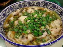 锦庐川菜青椒乌鱼片-锦庐道地川菜(来福士店)