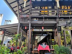 -Dash Teak House