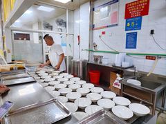 大堂-汪家馄饨(集庆路店)