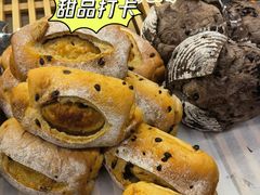 全麦芋泥软欧包-黑草莓(重庆路店)