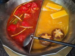 -湊湊火锅·茶憩(南京东路悦荟店)