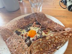 鸡蛋蘑菇熏肉荞麦可丽饼-RAC BAR(安福路店)