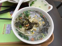 -海口骑楼小吃街