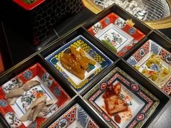 -山川小町·极番烧肉(新地假日广场店)