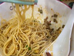-小杨生煎(金山百联购物中心3楼店)