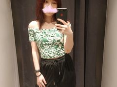 -URBAN REVIVO(高德置地广场·春广场店)