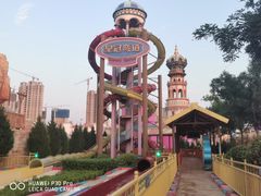 -乐华城·88度温泉乐园