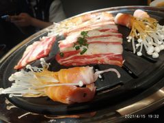 -明洞阿姨·韩式酱蟹烤肉·创意料理(三元桥店)