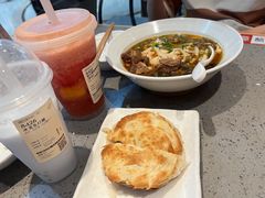 -大师兄·手工面·西北菜(南沙万达广场店)