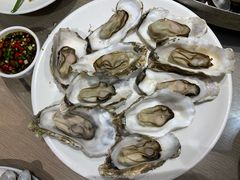 高压锅清酒焖生蚝-日进一片海.生腌海鲜火锅.宵夜烧烤(三里屯总店)