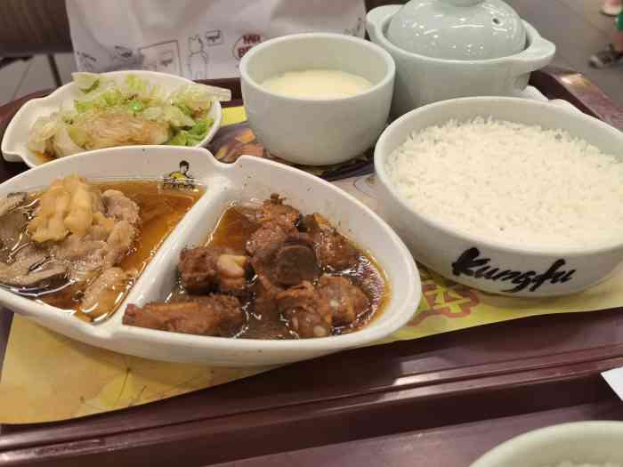 真功夫(前山沃尔玛店)-"环境比较整洁干净,点餐速度够快.