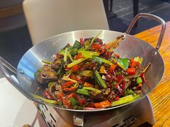 -霸气大叔干锅鸭头·龙虾烧烤·川菜·赛事直播(三里屯店)