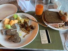 -上海龙之梦万丽酒店