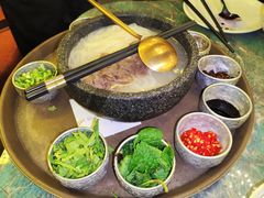 牛肉饵丝-浩海火燒雲傣家菜(静安芮欧店)