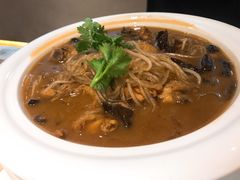 小鸡炖蘑菇-上关雪東北菜(中房金谊店)