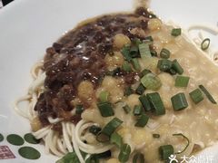 -兵哥豌豆面(雅颂居店)