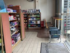 -全家便利店(兴贤路店)