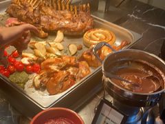 -广州万富希尔顿酒店·感趣自助餐厅·金秋蟹宴生蚝海鲜刺身