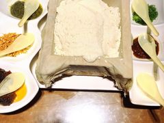 -95号酱骨·一块豆腐(展春园西路店)