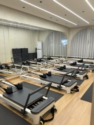 -依灵瑜伽普拉提连锁