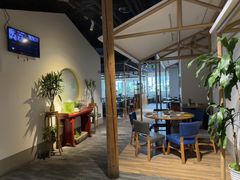 -渝信川菜 · 川味家常菜(财富购物中心店)
