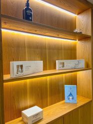 -摩睫+皮肤管理·科学美容中心