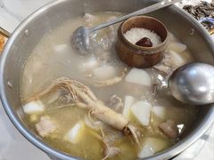 -朴小妹人参鸡汤火锅(长白山万达店)
