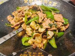-费大厨辣椒炒肉(高铁吾悦广场店)