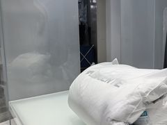 -福奈特洗衣洗鞋(宝华广场店)