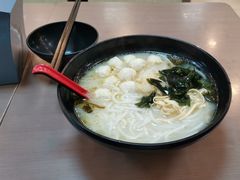 -灵芝妹子海鲜米线(瓦房店新玛特店)