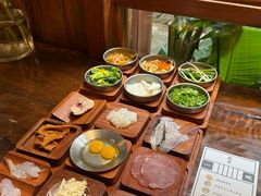 -银米·云南传统过桥米线(双廊黑金冠店)