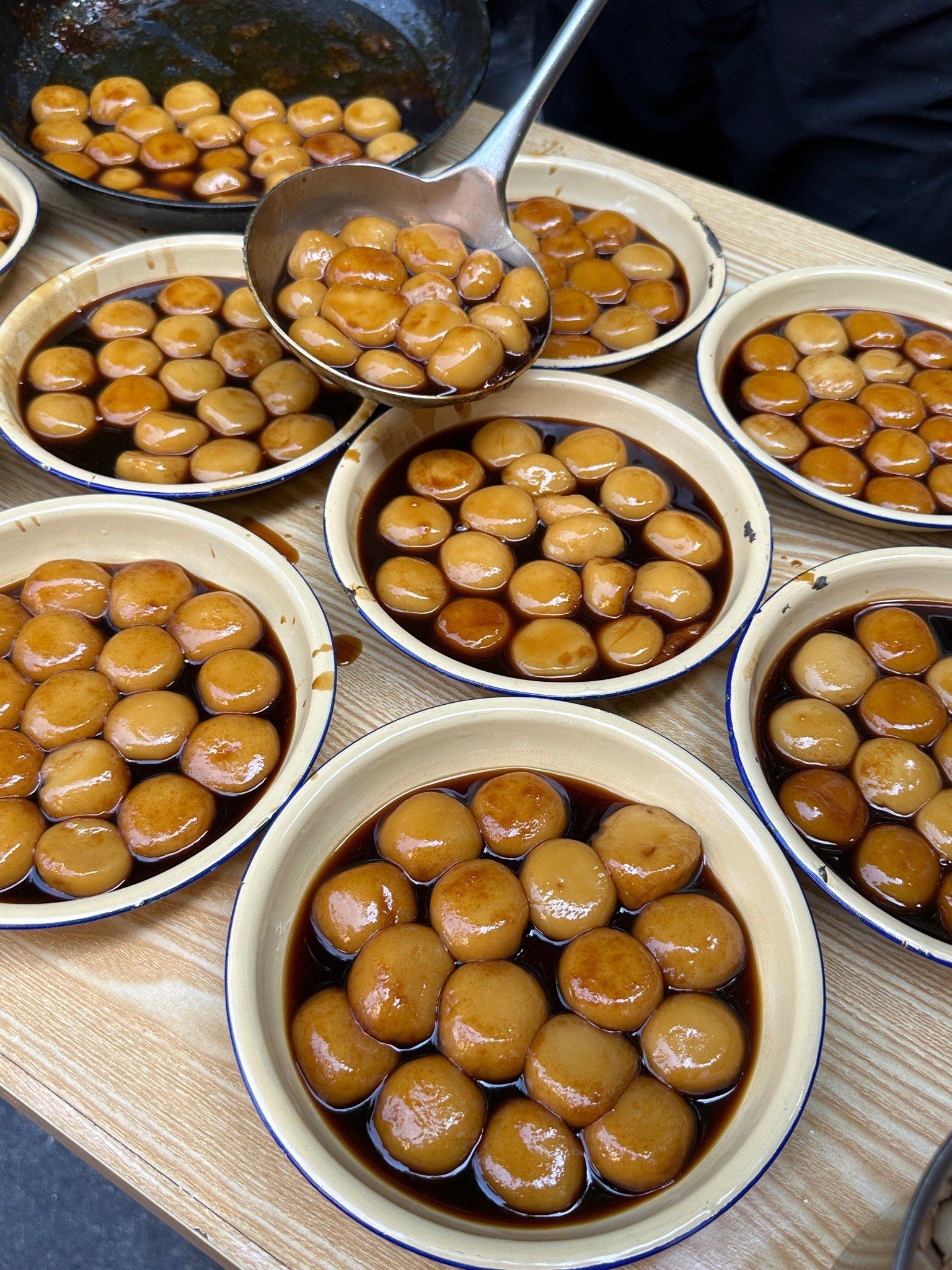 到李子坝一定要吃的梁山鸡!